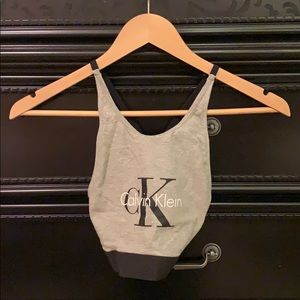Calvin Klein Crop Top/Bra